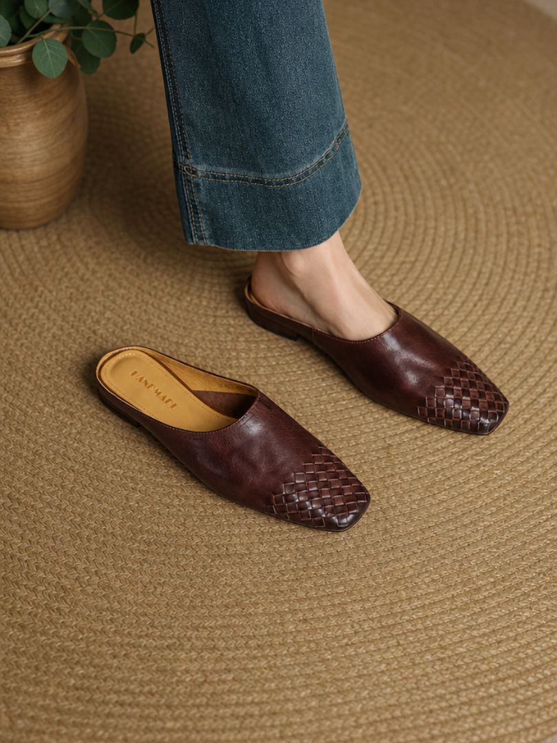 Dalvi | Mules de cuero genuino