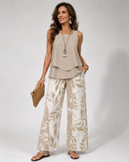 ERNESTINA™ | CONJUNTO NATURAL BLUSA BEIGE Y PANTALÓN BOTÁNICO