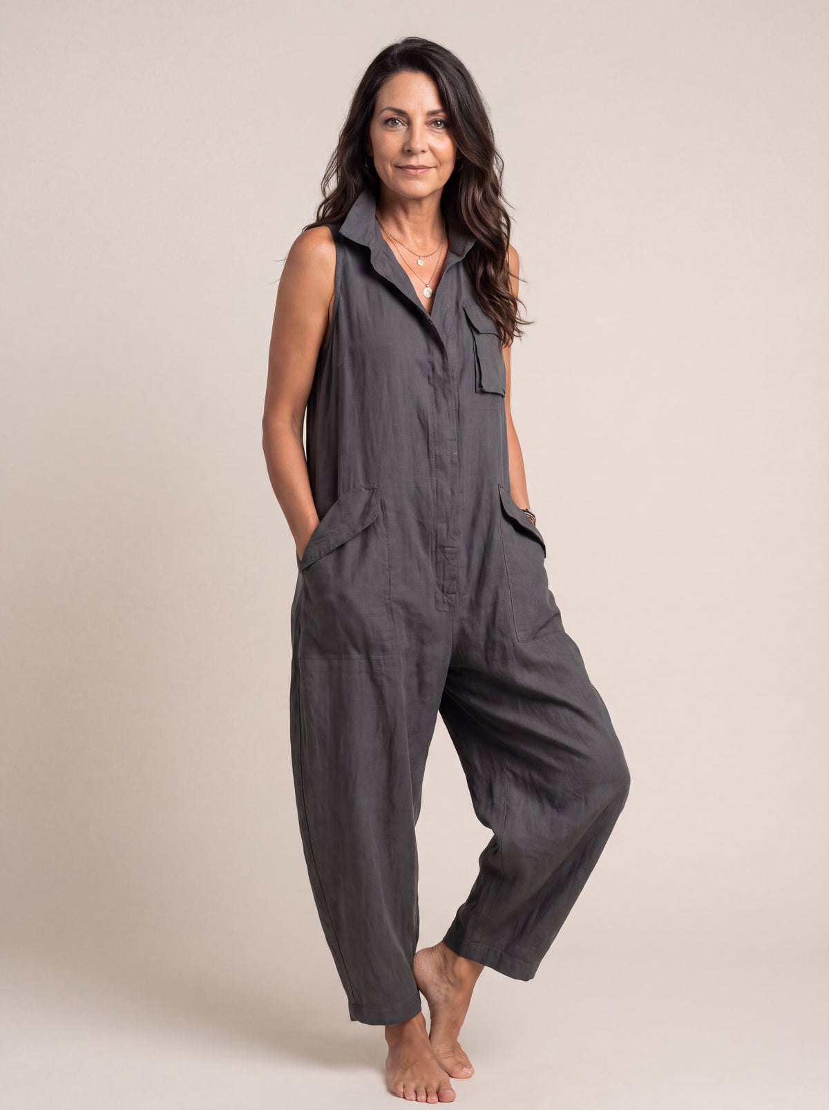 ELIVIANA | JUMPSUIT SIN MANGAS UTILITARIO ESTILO CARGO