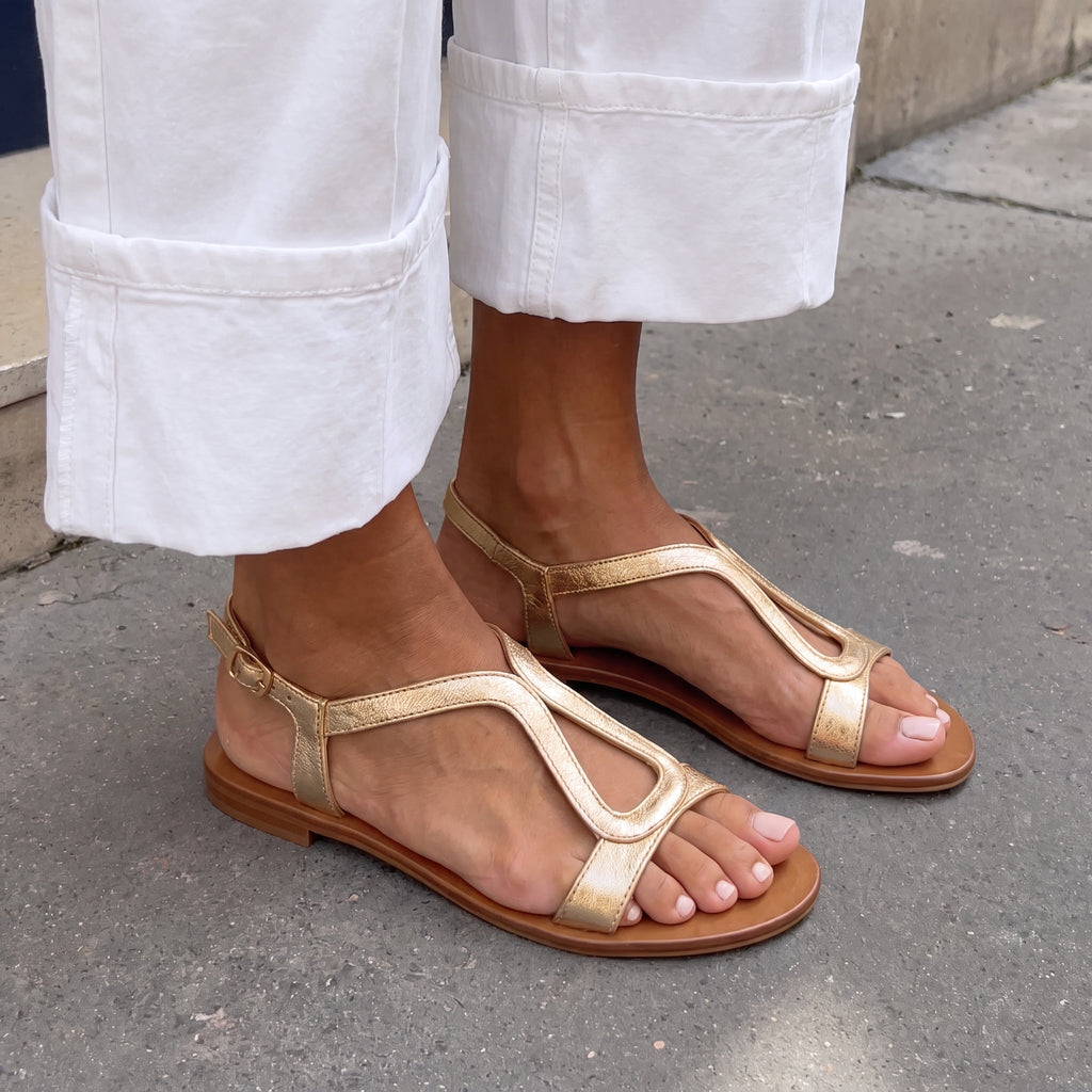 Lucía™ | Sandalias Doradas Sol de Verano