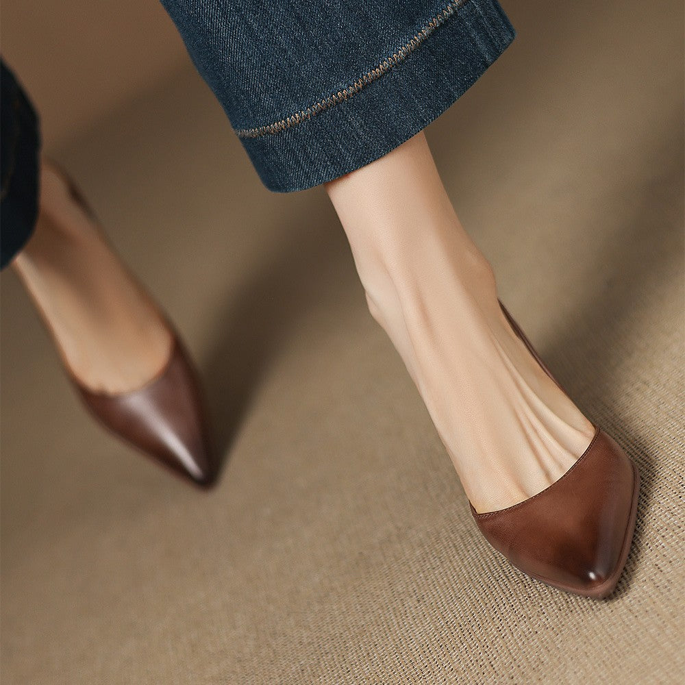 CALENNE | ZAPATOS DE TACÓN BAJO DE PIEL