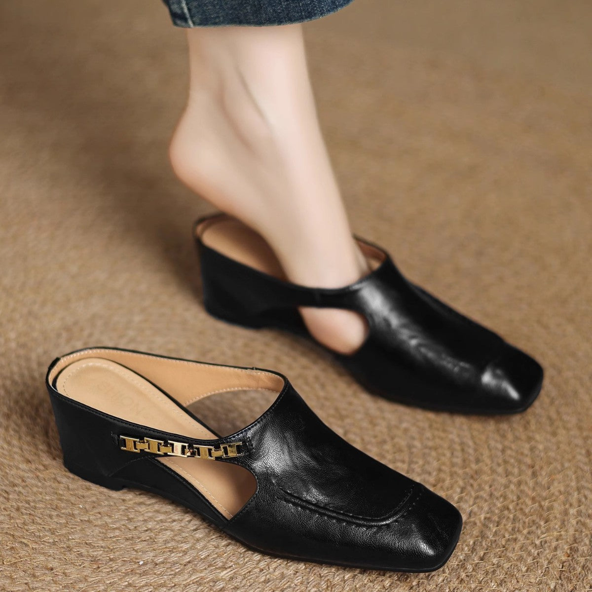 AVELLA | MULES DE CUERO GENUINO