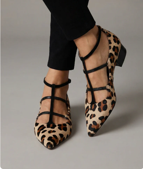 BRIDGET | ZAPATOS DE TACÓN CON CORREA DE LEOPARDO