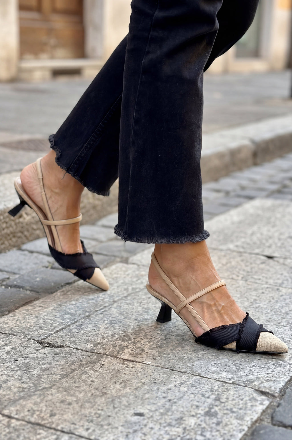 VANTA™ | BAILARINAS ABIERTAS DE TACÓN BAJO