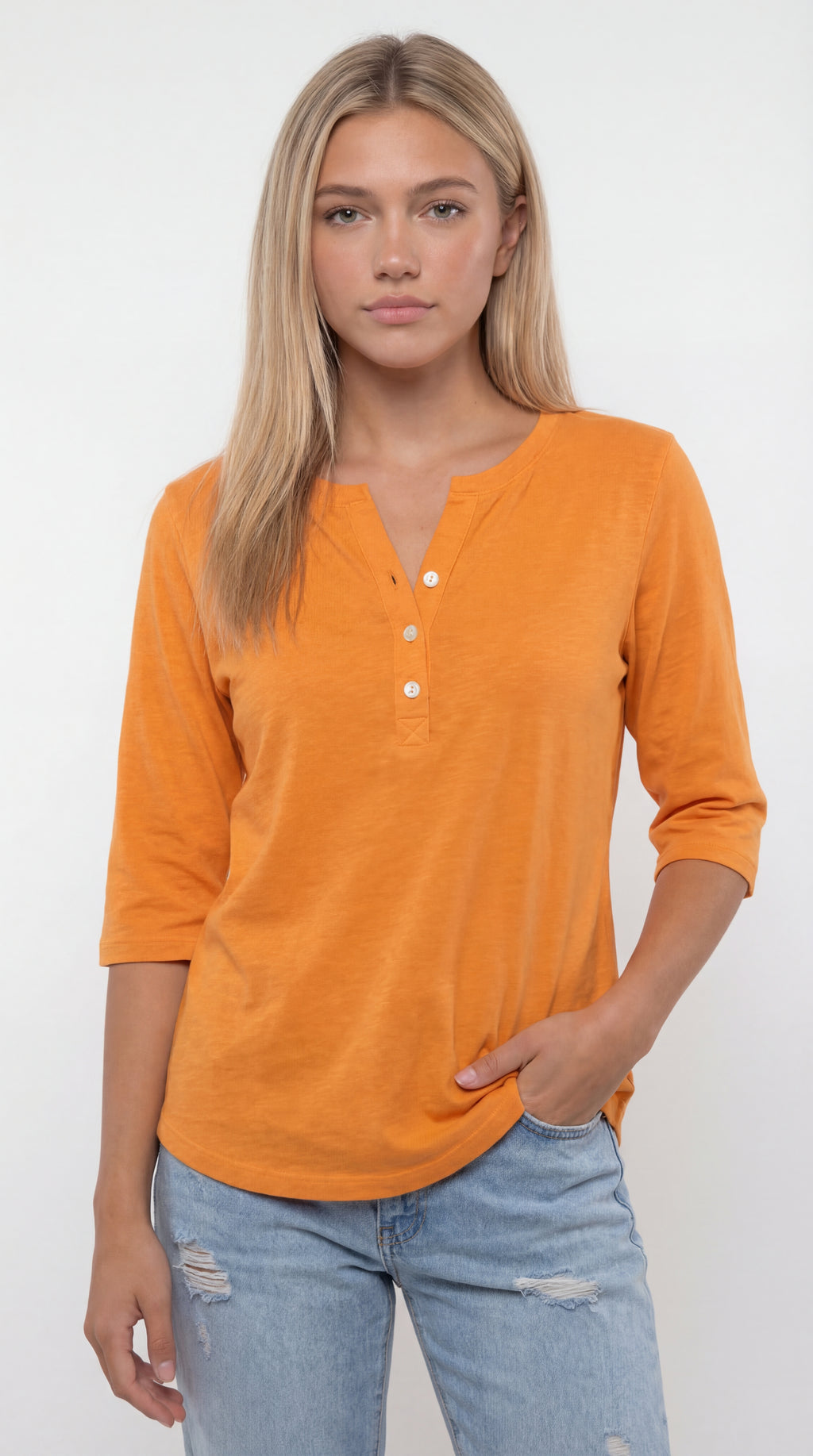 CAMISETA BÁSICA CUELLO HENLEY