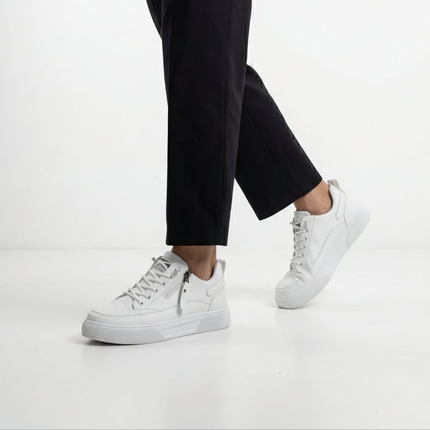 LUNDRA TURÍN | ZAPATILLAS DE PIEL